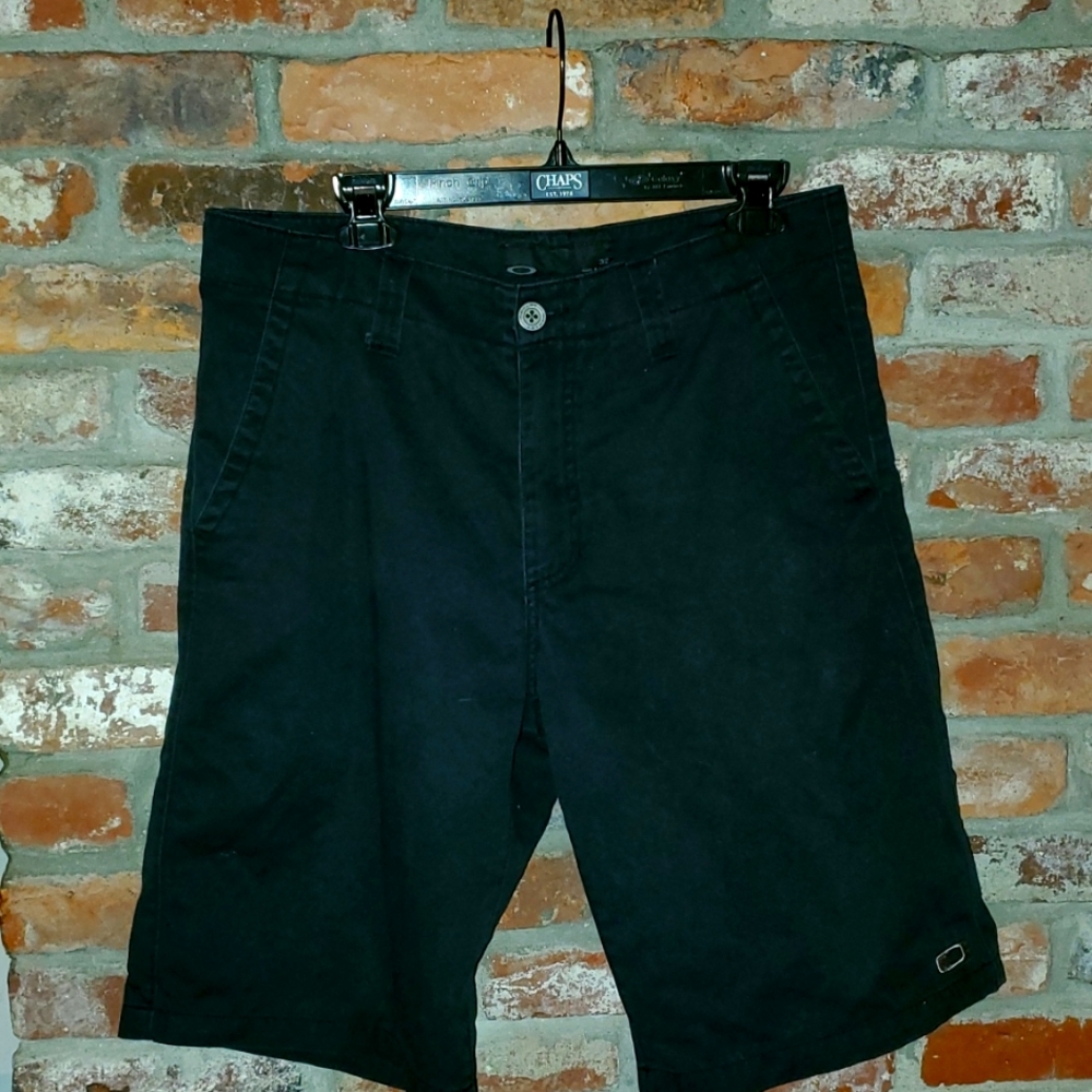 OAKLEY shorts